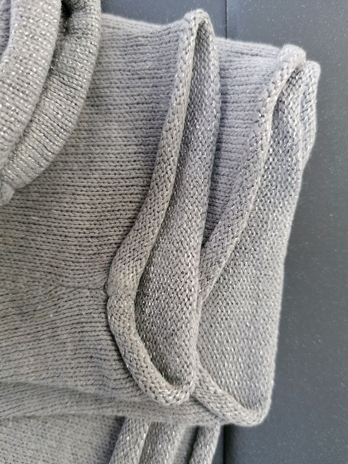Pull étoiles gris argenté fille 3 ans - photo numéro 5