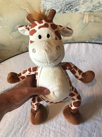 Petite Girafe Blanche Marron Petit Ventre Bidon Spirale Animal Savane Peluche Petits Enfants Bébés