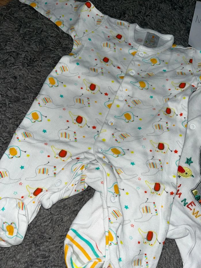 Lot Pyjamas naissance - photo numéro 3