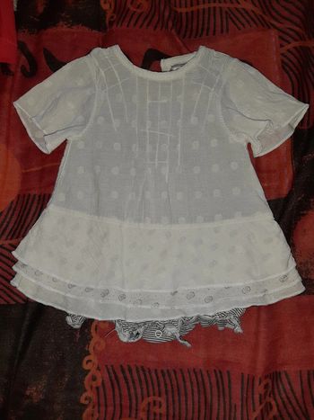 Jolie petite robe blanc ecrue 3mois