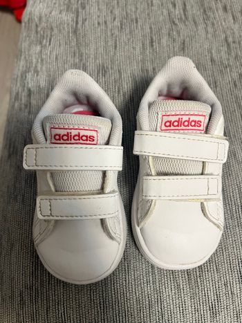 Chaussures bébé fille taille 19