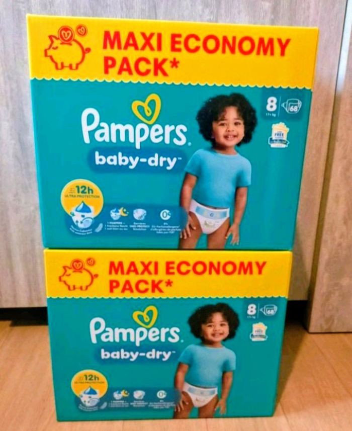 Lot couches Pampers baby dry taille 8 - photo numéro 1