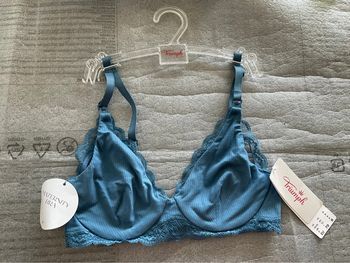 Soutien-gorge bleu Triumph neuf
