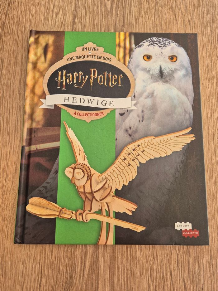 Lot -Harry Potter- Baguettes Magniques + cadre + Livre - photo numéro 8