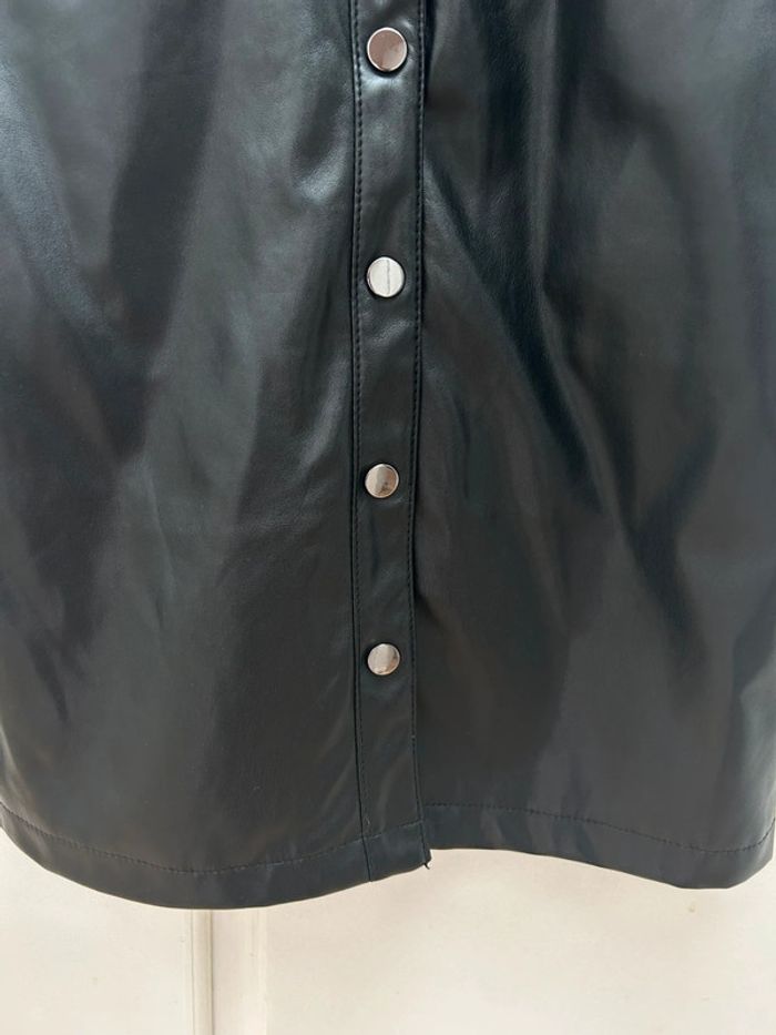 Robe simili cuir noir chic et jeune taille M - photo numéro 2
