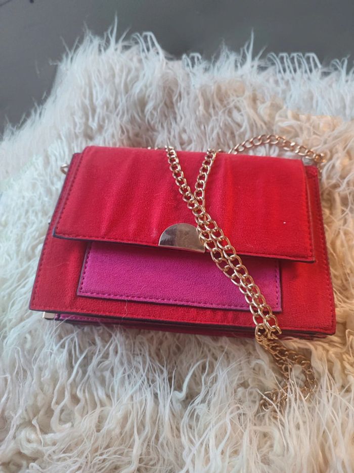 Pochette bicolore fuchsia et rouge New Look