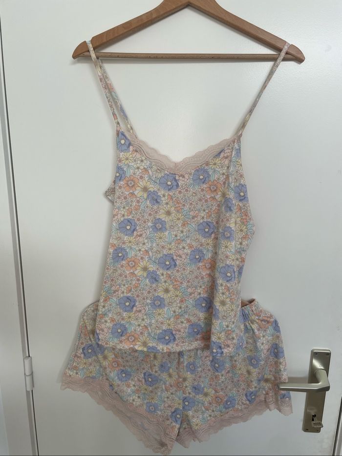 Ensemble pyjama fleuri Primark - photo numéro 3