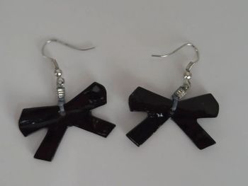 Boucles d'oreilles noeud noire