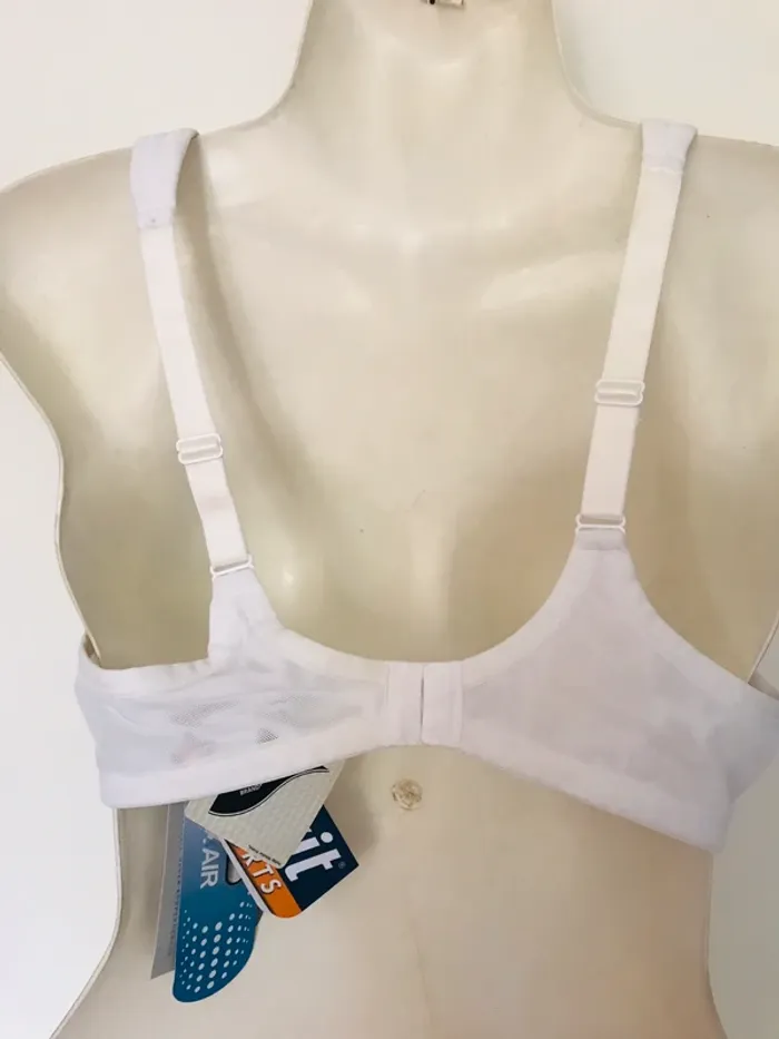 Soutien-gorge de sport blanc neuf avec étiquette - photo numéro 2