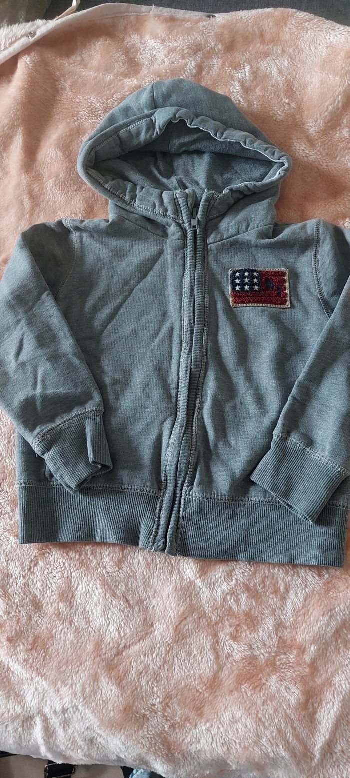 Gilet garçon 4 ans bon état