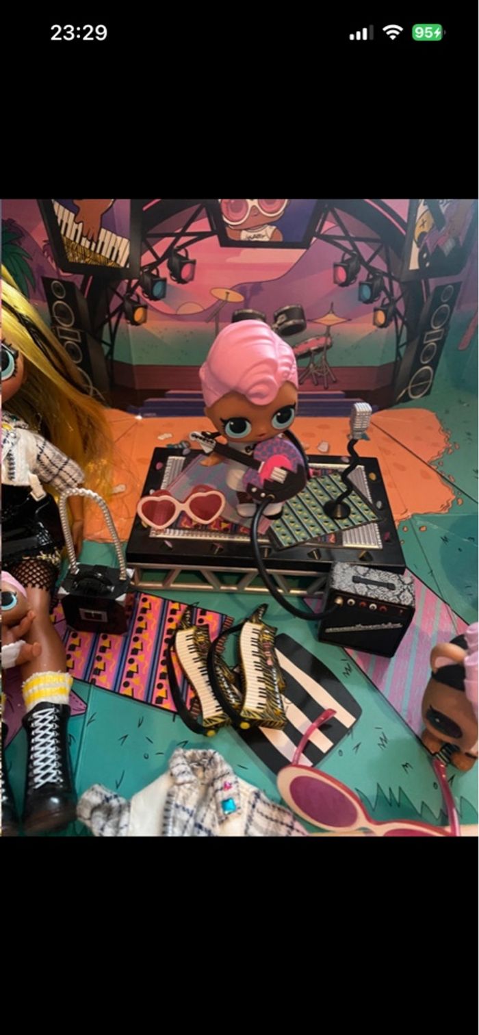 LOL Surprise OMG House of Surprises Poupée mannequin Série 2 - ALT GRRRL - photo numéro 4