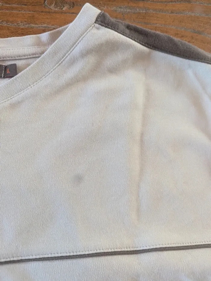 T-shirt beige gris Brice Col V - photo numéro 5