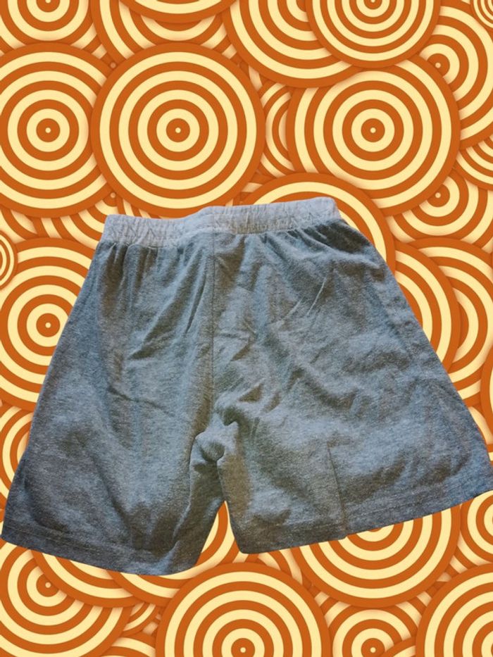 Short fille - photo numéro 2