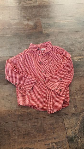 Chemise zara i 4 ans en très bon état
