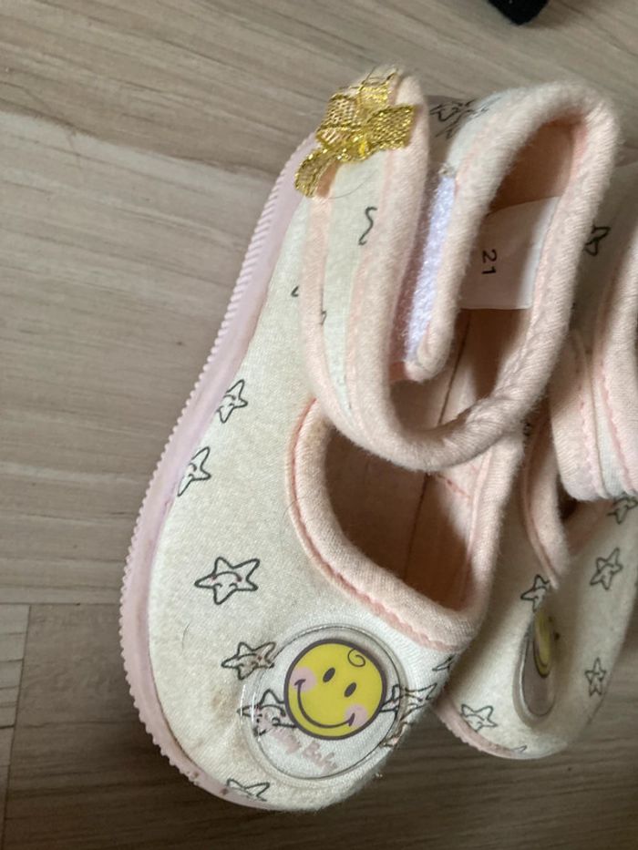 Chaussons fille taille 21 – Très bon état, peu portés, ultra mignons ! - photo numéro 4