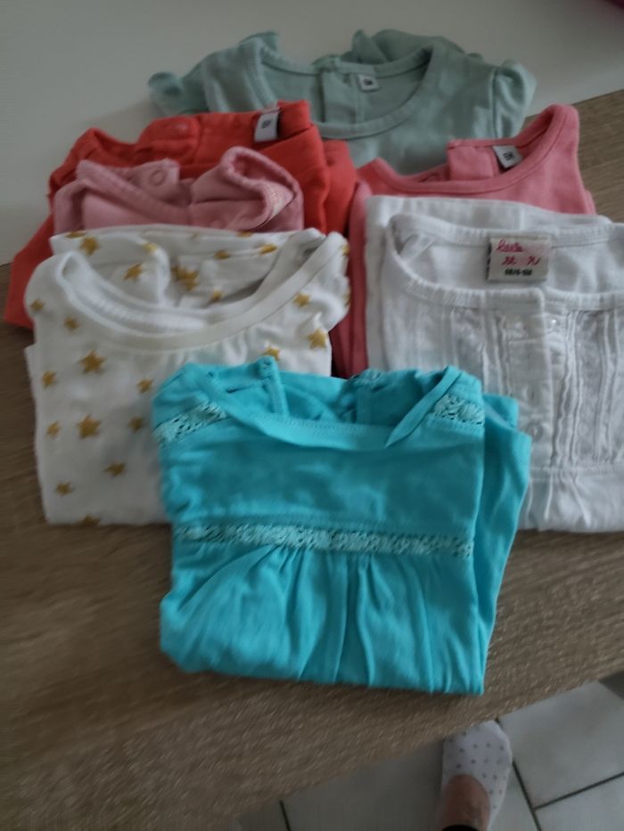 Lot affaires 6 mois en très bon état - photo numéro 3