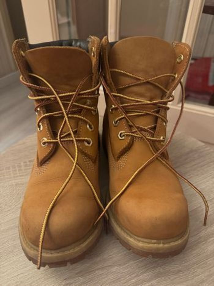 Bottines à lacets Timberland taille 36 (valeur 120€)