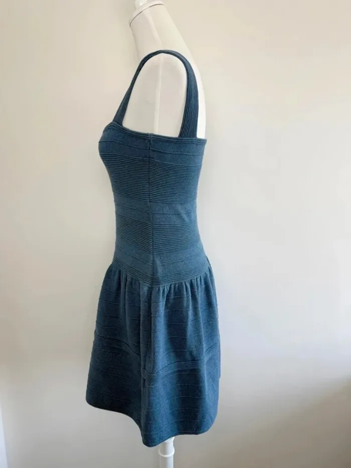 Robe Maje été bleue taille 2 soit M parfait état - photo numéro 4