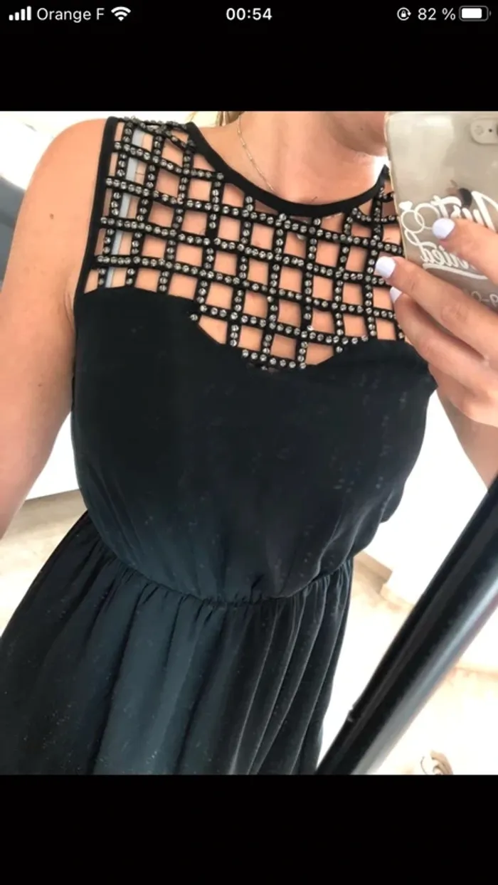 Robe noire légère voile strass - photo numéro 2
