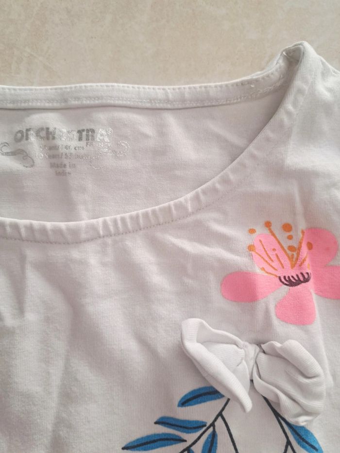 Tee-shirt manches courtes blanc motif fleurs 👧 Orchestra en TBE - photo numéro 2