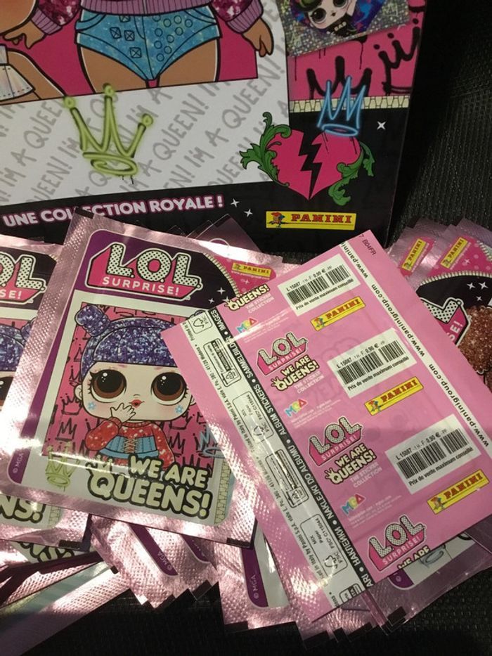 Panini LoL surprise toutes des reines lot 1 album + 50 paquets pochettes d’images stickers - photo numéro 3