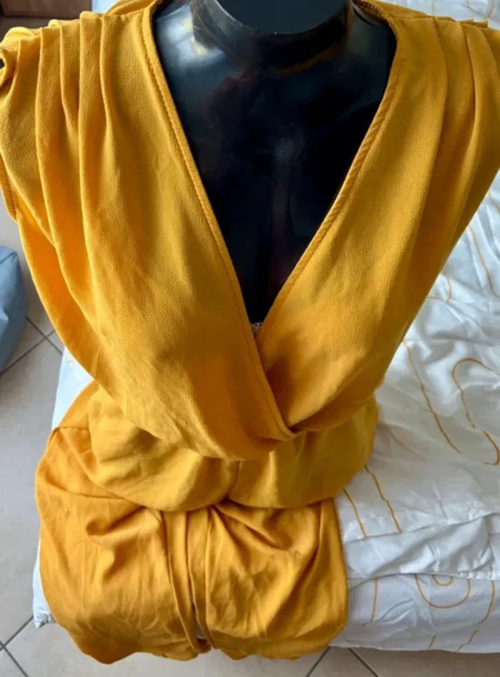 Combinaison jaune taille unique - photo numéro 5