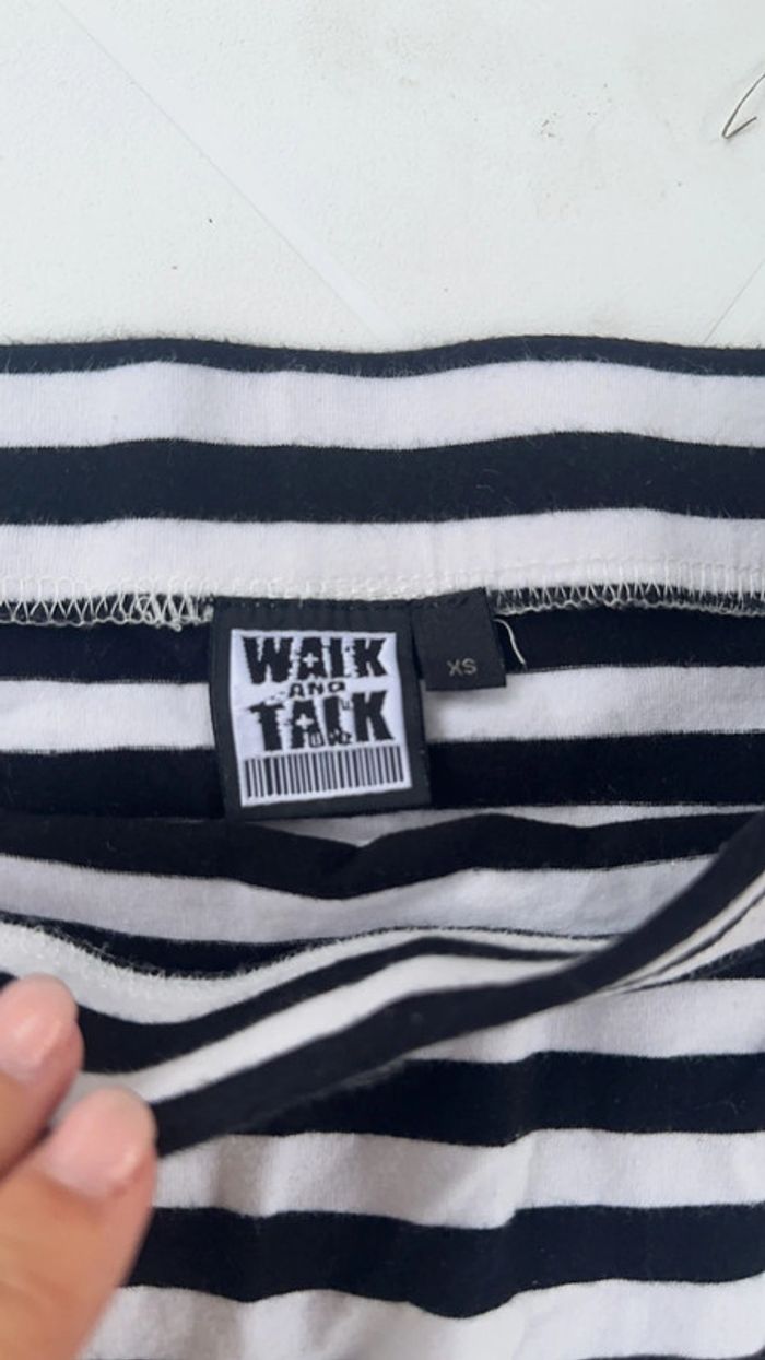 Jupe courte - photo numéro 2