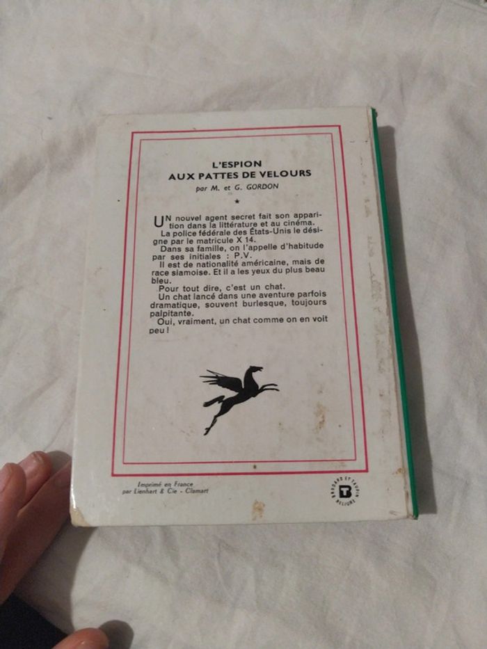 #livre l espion aux pattes de velours - photo numéro 2