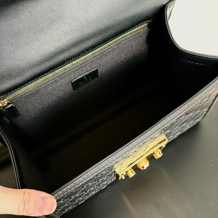 Gucci  8389 - photo numéro 8