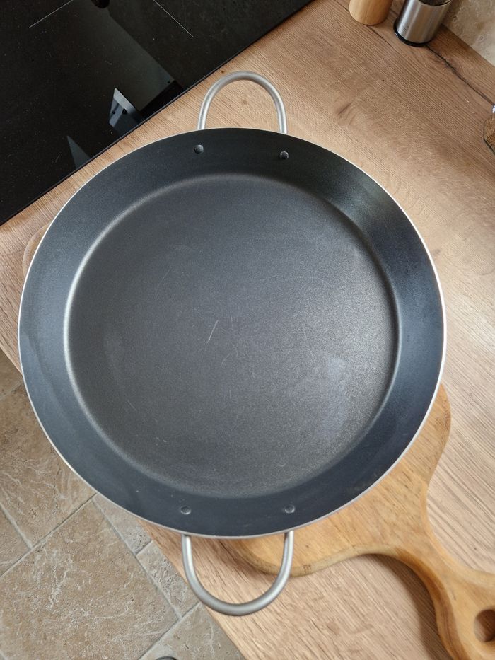 Grande poêle à Paella