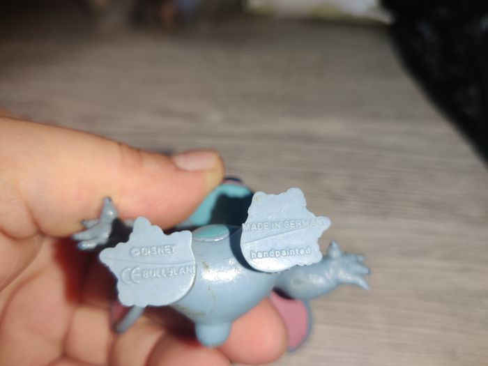 Anciennes figurines Lilo et Stitch - photo numéro 3