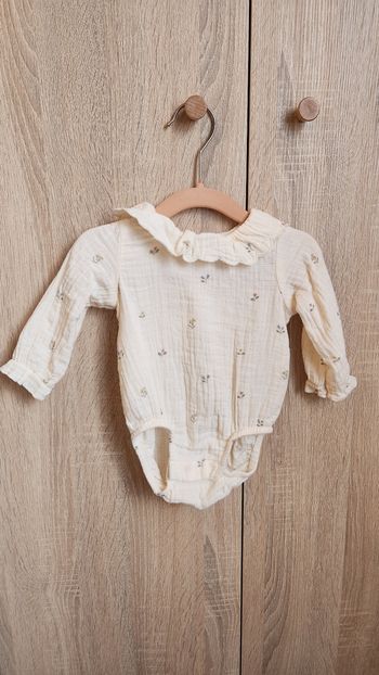 Body H&M bébé 2-4 mois (62 cm)