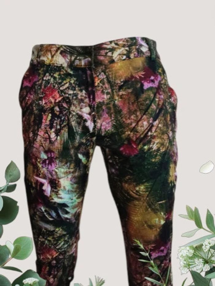 Pantalon fleuri - photo numéro 2