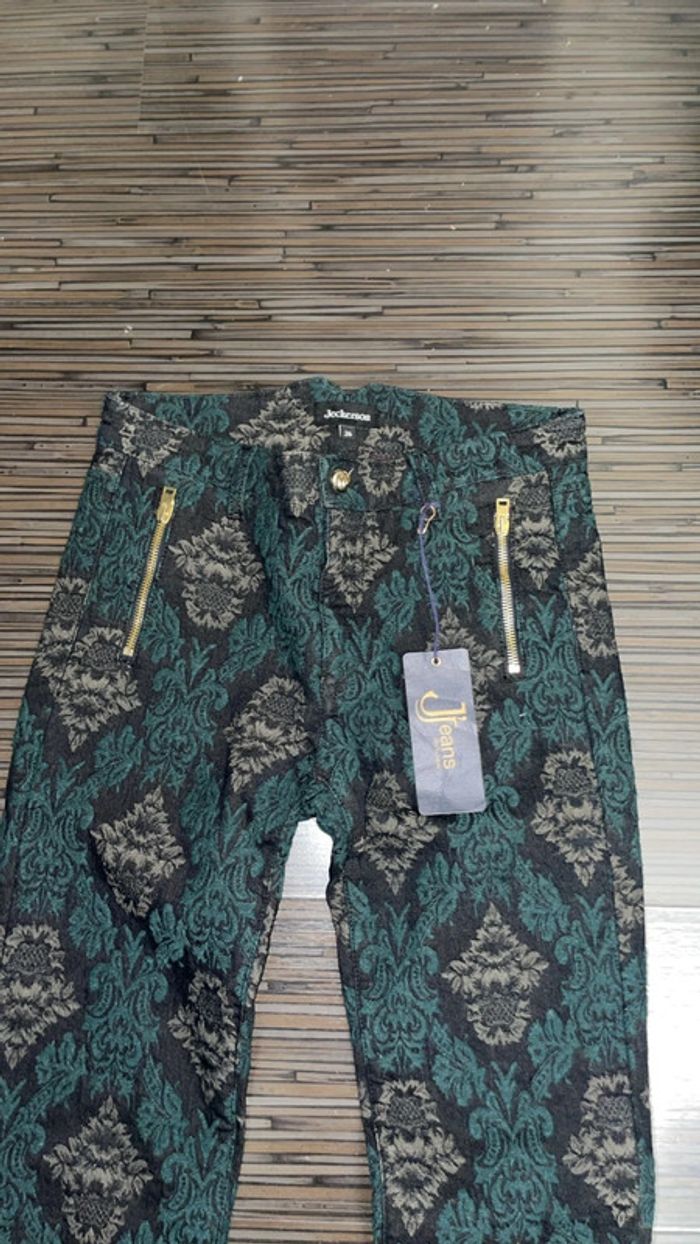 Pantalon Jeckerson imprimé baroque – Taille 36 / US 26 Neuf avec étiquette - photo numéro 3