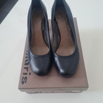 Escarpins 👡 noirs tamaris