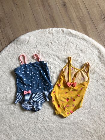 Lot 2 maillots de bain 92cm
