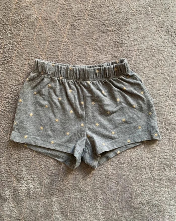 Short gris fille taille 4 ans