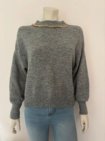 🌺Pull en maille gris avec collier doré Taille XS/34🌺