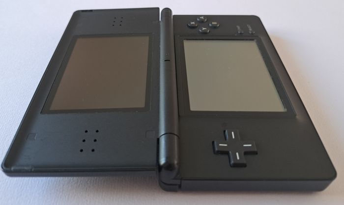 🎮 Console Nintendo DS Lite noire semi fonctionnelle - photo numéro 8