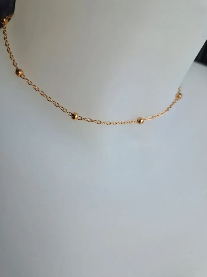 Collier fantaisie doré ras de cou