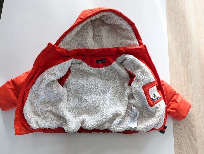 Doudoune rouge chaude à capuche – Taille 2-3 ans /98 cm – Très bon état - photo numéro 4