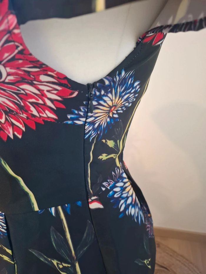 Robe noire chic fleurie Dy Design taille M 38 - photo numéro 6