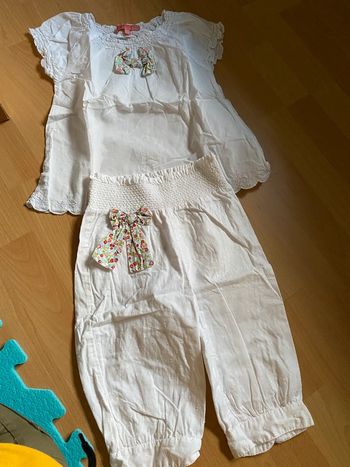 Ensemble T-shirt / blouse + pantacourt Lisa Rose Taille 5 ans