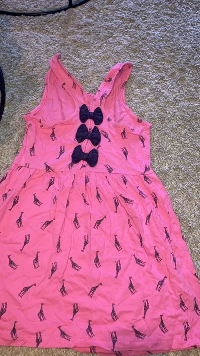 Robe joli dos 5 ans - photo numéro 3