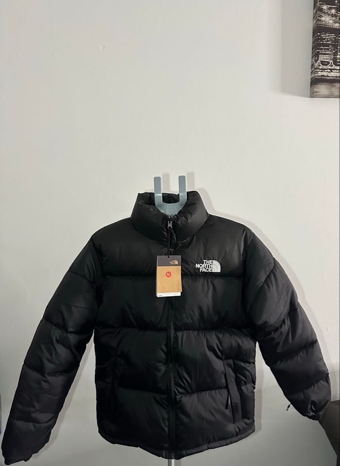 Doudoune The North Face 700 Noire – taille M, avec étiquette