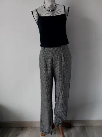 Pantalon large noir et gris