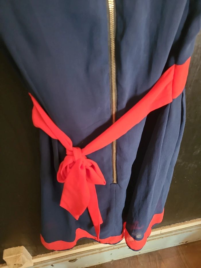 Robe centrée - photo numéro 2