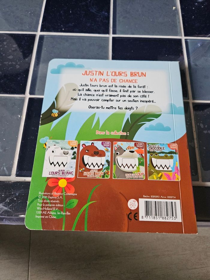 Justin l'ours brun a pas de chance - photo numéro 2