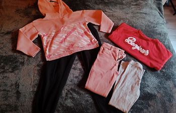 Lot vêtements fille T8 ans en très bon état