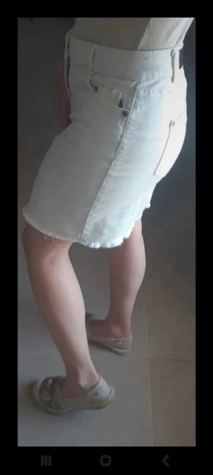 Jupe en jean blanche taille S marque Desires - photo numéro 3